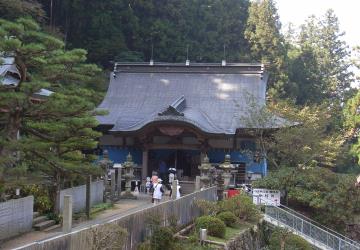 横峰寺本堂