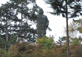 日本武尊の銅像
