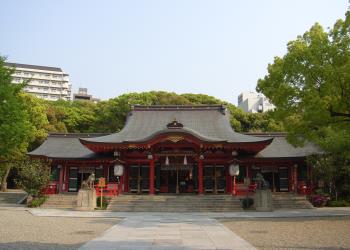 生田神社拝殿