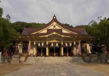湊川神社拝殿