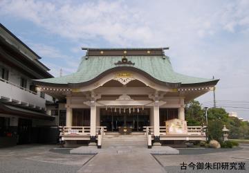 岡山神社拝殿
